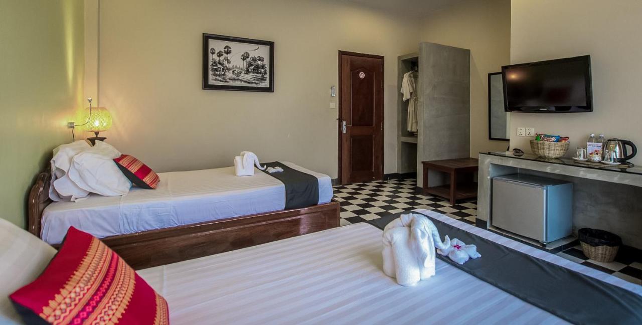 Baby Elephant Boutique Hotel Siem Reap Esterno foto