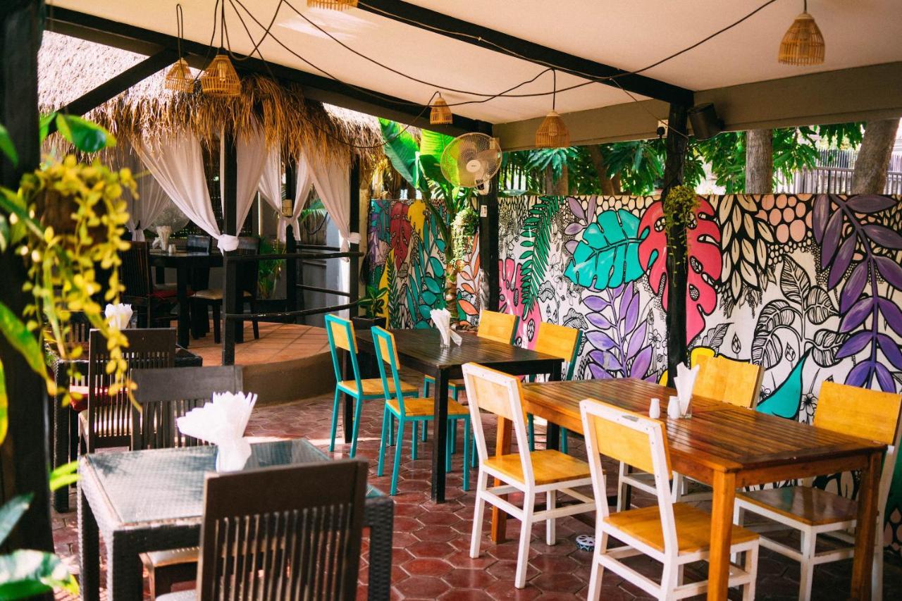 Baby Elephant Boutique Hotel Siem Reap Esterno foto