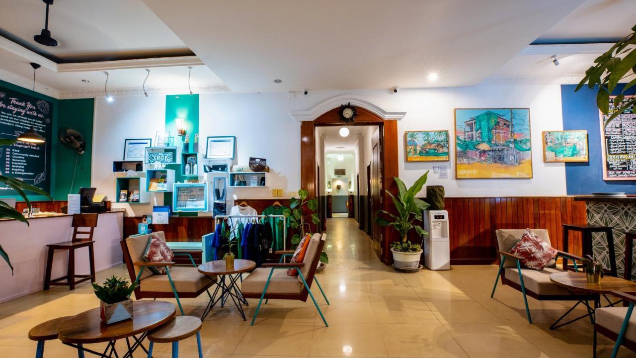 Baby Elephant Boutique Hotel Siem Reap Esterno foto